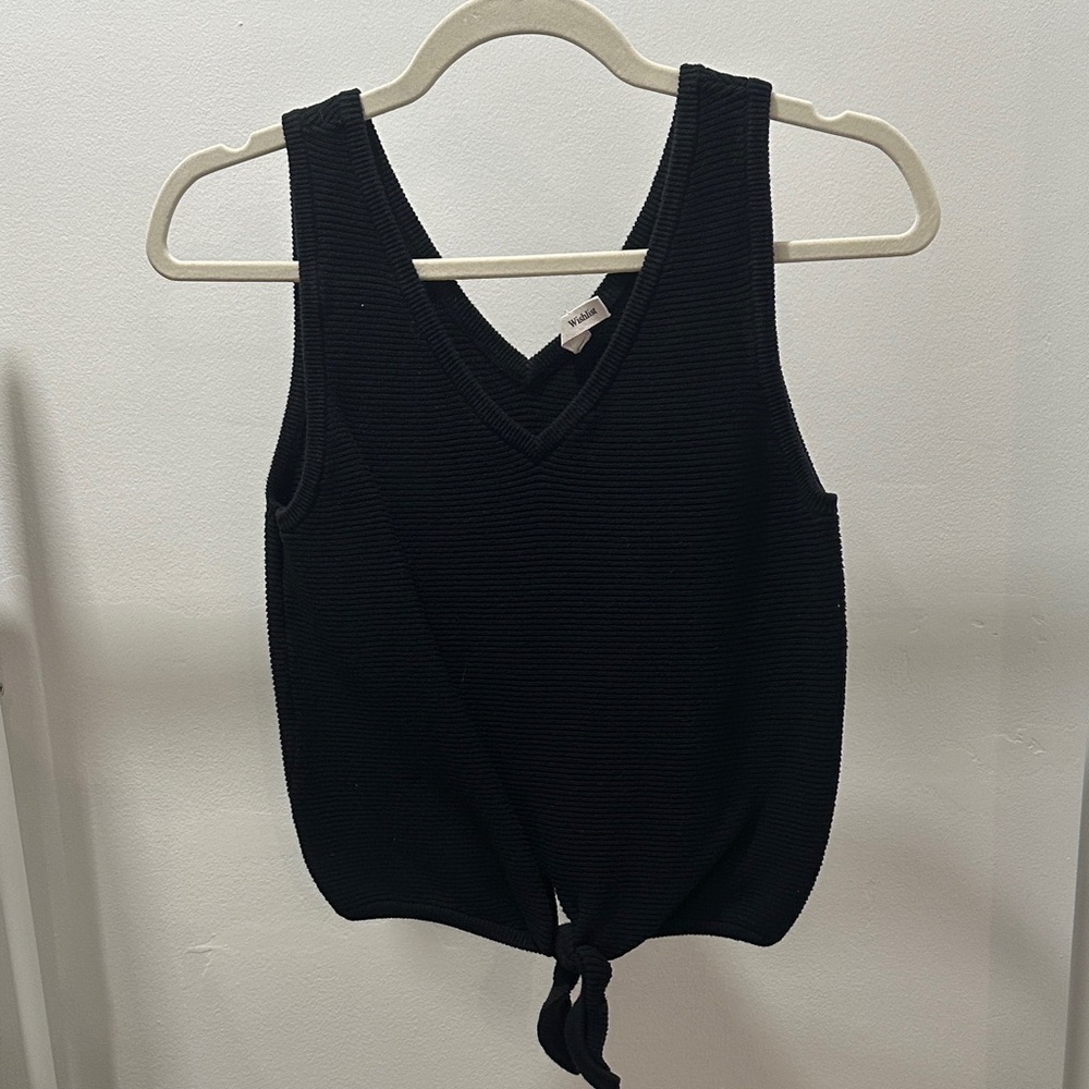 Black Sleeveless Knit Top